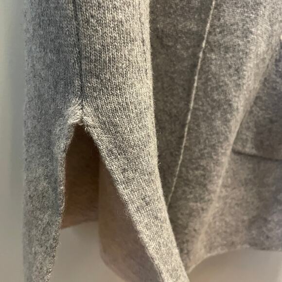 Rare A.IDA L Wool Blend Sweater Vest | Gray Knit Italy Made Toggle Closure, $178 - Picture 8 of 10